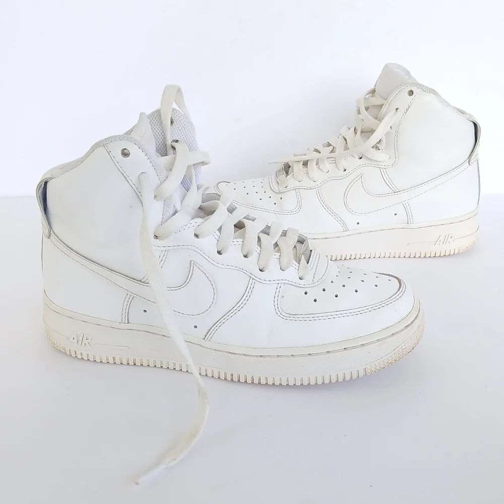 Nike Air Force 1 Hightop Triple White 6.5
